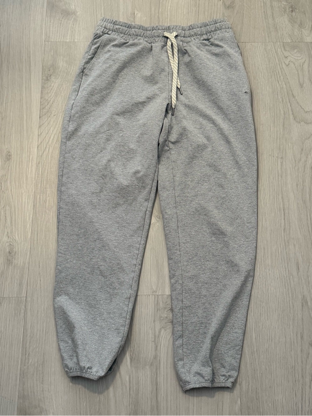 Vuori Performance Jogger Heather Grey Sweatpants Size Small